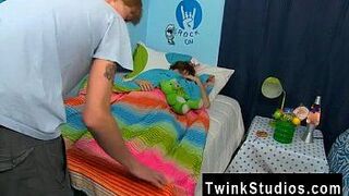 Hot gay sex Kyler Moss and Nick Duvall get into some delicious and porn video